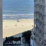 Quarto Privado Em Apto Pe Na Areia - Residencia Familiar